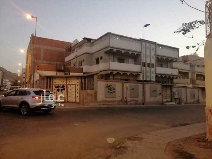 1510963 عمارة قديمة على شارعين بحي العدل (الغسالة) مقابل لمدرسة محمد بن عبدالوهاب ومسجد
العمارة على السوم
عليها صك حديث وشامل
