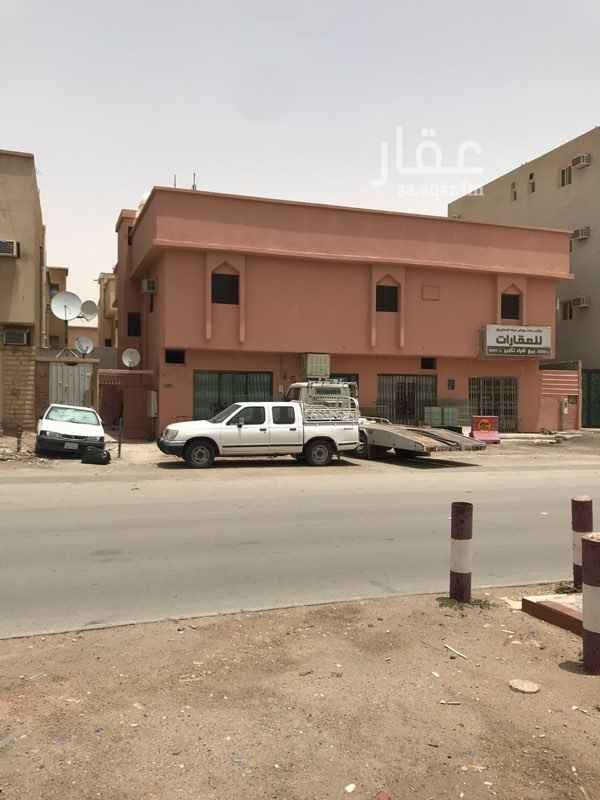 1648612 ثلاث محلات وحمام للاريجار العماره فيها صرف صحي