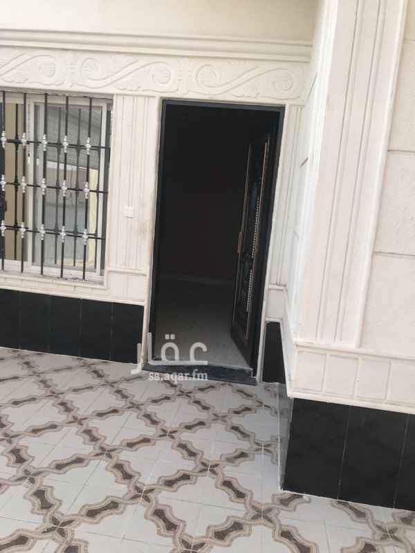 1733563 للبيع دور ارضى مساحة 375 متر