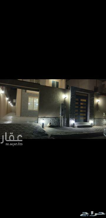 1688497 فيلا دوبلكس منفصل للبيع في حي طيبه بالدمام قريب من جامع الإمام الترمذي وحديقة وقريب من طريق الرياض .. مستخدم سنه البيع بدون أثاث السعر قابل للتفاوض .. الدفع كاش لان الفله مرهونة للبنك ب ٥٦٨الف .. التعامل مع مكتب عقار..ام محمد .. توكلنا على الله. . ..