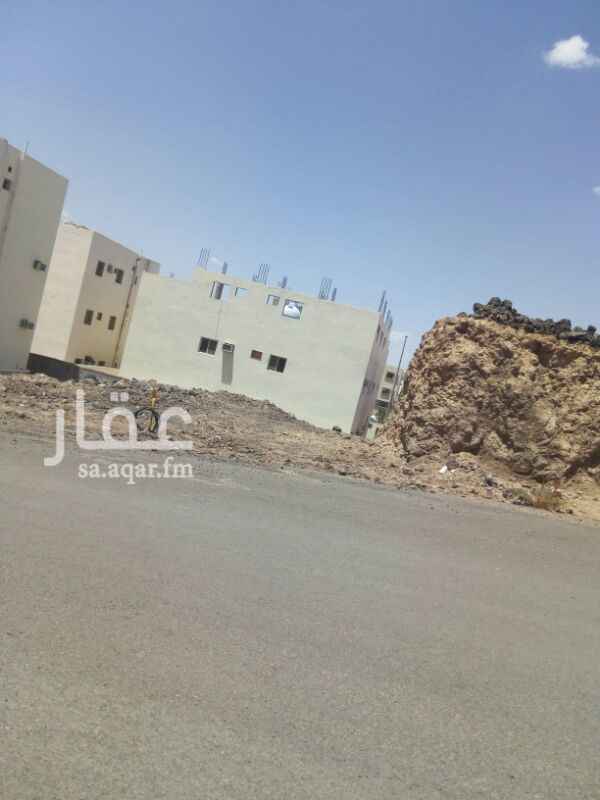 1494318 ارض للايجار المساحه 500م تبعد عن الحرم
15دقيقه بجوار حديقة الملك فهد-مخطط الرانوناء مسموح 3الدوار وملحق