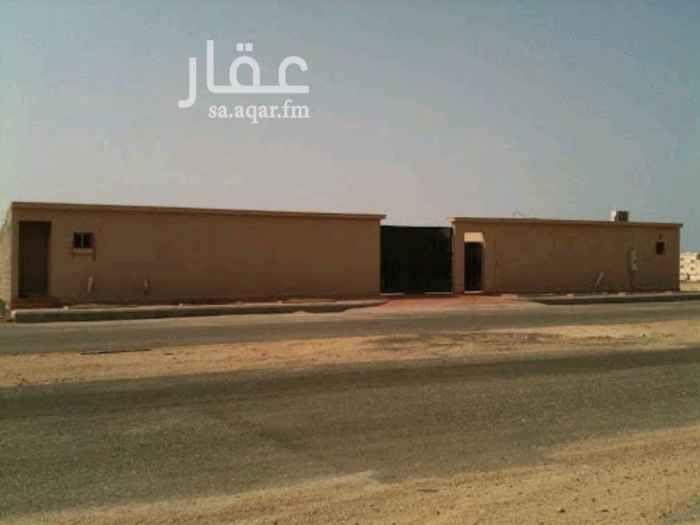 1131255 استراحة حي طيبة على شارع ٣٢ تجاري واجهة شمالية متعددة المنافع فيها صالات للحفلات وحوش ومسبح وغرف نوم وخدمات