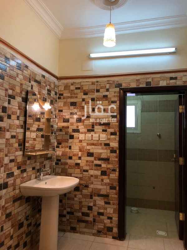 1758575 4 غرف
دورة مياة2
مطبخ جاهز
