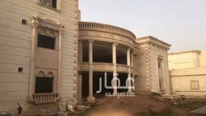 1701467 قصر فاخر تم تشطيب الدور الثاني والثالث
مسبح كبير مجهز بأعلى المواصفات
ملحق امام. المسبح دورين
جميع الواجهات حجر اردني
الصالات الداخلية حجر اردني
خمس قباب
مصعد
بير ماء