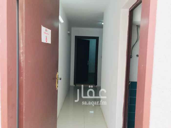 1534654 السلام عليكم
غرفة للاجار الشهري مع حمام ومطبخ خاص بالغرفة ب ٧٠٠ ريال شامل الكهرباء والماء
مقاس غرفة ٥*٣
موجود بالغرفة مكيف سبيلت وشكرآ