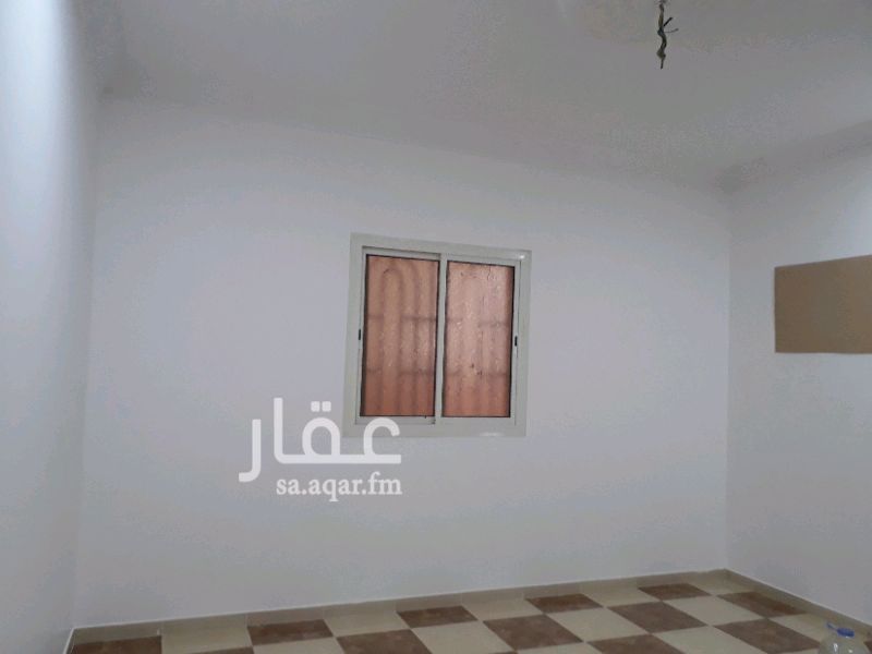 1282984 السلام عليكم ورحمة الله وبركاته
شقة عبارة عن ٤ غرف+ صالة+مطبخ+ ٢ دورات مياه
دور ارضي مدخل مستقل
الشقة مجددة ارضيات وبوية
السعر ١٨ الف دفعتين
المعلن قافلة الديار العقارية
احمد الجهني
0505343450