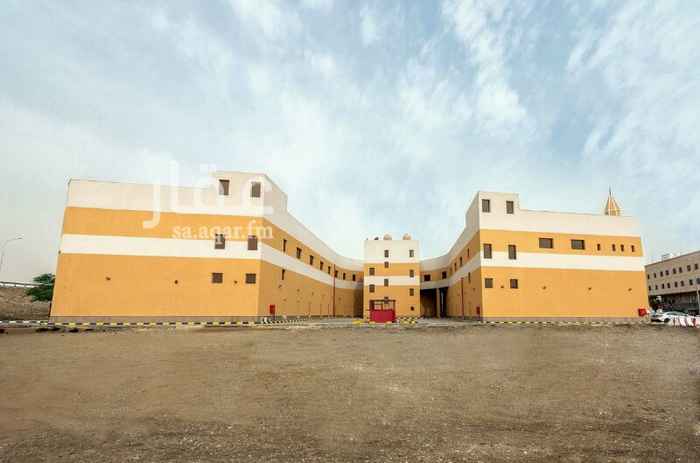 1417701 عمارة تجارية زاوية للايجار في الخبر
الموقع طريق الملك خالد كبري حي ابن سينا
مساحة الارض 6000م
24 معرض بمساحة 2436م بايجار 850 ريال للمتر او اجمالي 2،070،600 ريال
10 مكاتب بمساحة 1742م بايجار 500 ريال للمتر او اجمالي 871،000 ريال
تصلح تكون مقر حكومي او شركة او استثمار