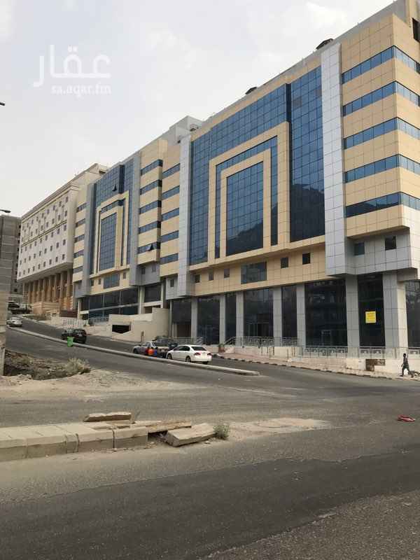 1702200 شقة في برج في بطحاء قريش
شقة مكونة من ثلاث غرف نوم كل غرفة بحمامها مستقل
صالة صغيرة
مطبخ متكامل
مكيفات اسبلت
مواقف بودروم
ملاحظة/ التأجير فقط شهري وليس سنوي( خروج رمضان)
التواصل عبر الواتس اب او الاتصال مع مراعات الوقت(9ص- 9م)