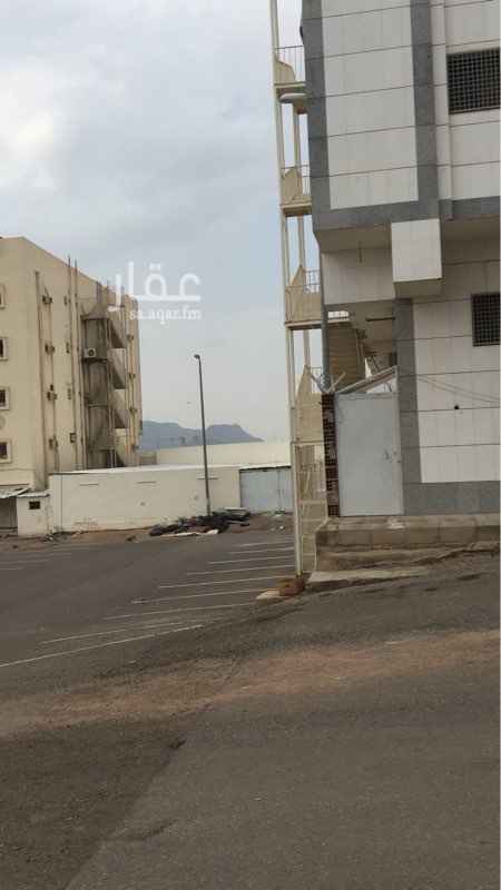 1273078 مستودع بحي الظاهرة قابل للتفاوض