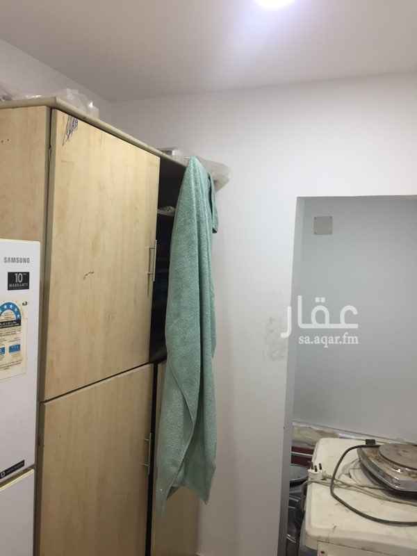 1347832 غرفة عامل + ثلاجه + دورة مياه و مطبخ