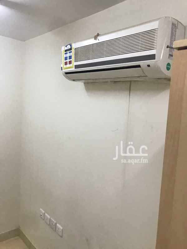 1609452 غرفة سائق جديدة مع حمام في حي الياسمين
للإيجار جديدة لم تسكن من قبل
ليوجد مكيف
ولا يكون لديه تجمعات امام الغرفه
المراسلة عبر الموقع .
* 1 غرف .
* 1 دورة مياه .