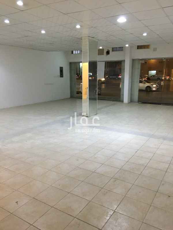 1544139 للإيجار معرضين على طريق الملك عبدالعزيز بحي المصيف مساحتها ١٢*٨ = ٩٦ متر مربع تقريباً فيها دورتين مياه ومستودعين وعدادين كهرباء ومكتب وديكور سقف وأبواب داخلية وخارجية مميزاتها موقع حيوي وزاوية ونظيفة وقريبة من محطة الحافلات والمعارض التي جوارها معرض نشاط سياحة وسفر ومعرض آيس كريم ومعرض حلوى والماء مجاناً يإيجار ستة وأربعين ألف ريال دفعتين وخمسة وأربعين ألف ريال دفعة وحدة للمعرض الواحد للأستفسار جوال المالك رقم ٠٥٠٥٤٢٥٦٥٢