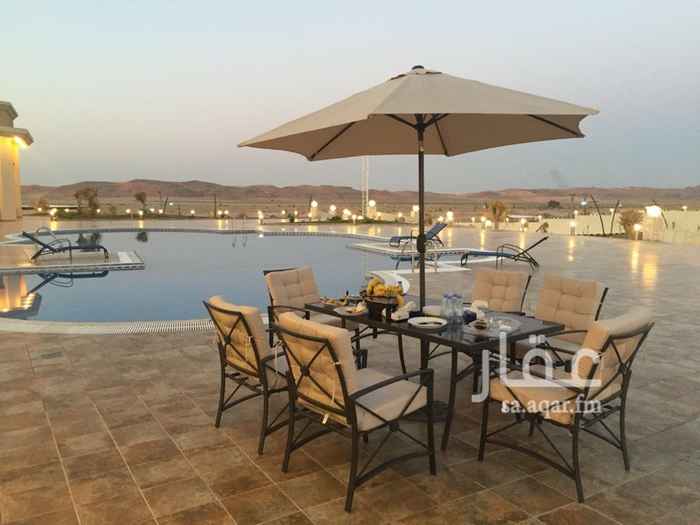 1474353 منتجع VIP تصميم راقي وتشطيب روعه وموقع جزء منه مطل على المنطقه كامله مجلس ١٢/١٢ على شكل ثماني ومقلط ١٠/٦ ومجلس نساء ٧/٧ واربع غرف نوم ٥/٤ وخمس دوراة مياه وأستقبال فخم مع ٦مغاسل ومجلس ٥/٥ خارجي ونوافير ومسبح و٥٠ نخله وأشجار حمضيات وانواع اخرى حولي ١٥٠ شجره واسطبل خيل وسكن عمال وملاهي اطفال وملعب قدم وجلسات خارجيه مطله على وادي نساح الموقع الرحانيه بعد الخرج مخرج الهياثم وقريبه جدا من طريق الخليج الجديد وقريب الأنتهاء منه والواصل بطريق الحوطه الحاير الجديد والمنطقه لها مسقبل بأذن مساحه٢٢٥٠٠متر