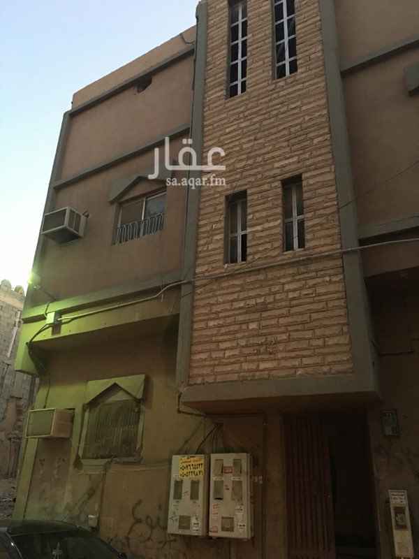 1178502 عماره للبيع في منفوحه العماره دخلها ٤٠ الف بالسنه الان مؤجره ماشاءالله ..قريب منها مدرسه حكوميه ..