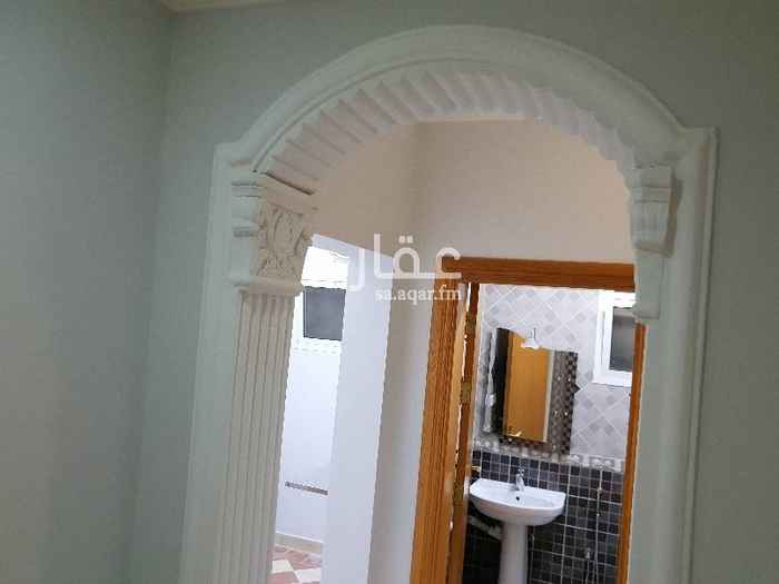 1698334 يوجد شقه في الدور الارضي
والدور الاول
والدور الثاني
اسقف جبسيه
شبابيك عازل صوت دبل قلاس
ابواب سنديان
مطبخ راكب
المطبخ مكيف
مكيفات الشقه كامله
مقاس الغرف كبيره