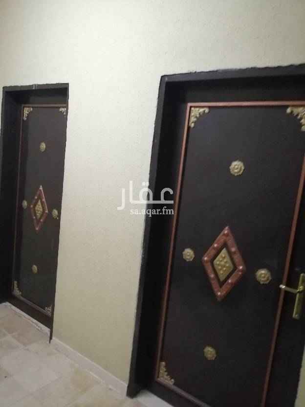 1698021 شقه للايجارفي حي الخليج ثلاثه غرفة وصالة
وحمامين مكيفات سبليت راكب
ومطبخ راكب لتواصل أبوملك 0558966356