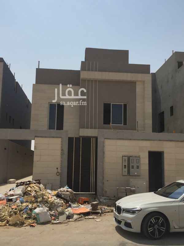 1727504 455م فيلا درج صالة+ شقتين
الدور الأرضي:
استقبال
الدور الأول:
4 أجنحة + صالة
شقتين
الشقة الأولى غرفيتن ومجلس ومطبخ
و2 دورات مياه
الشقة الثانية: 3 غرف ومجلس ومطبخ ودروات مياه وسطح.
الموقع غير صحيح