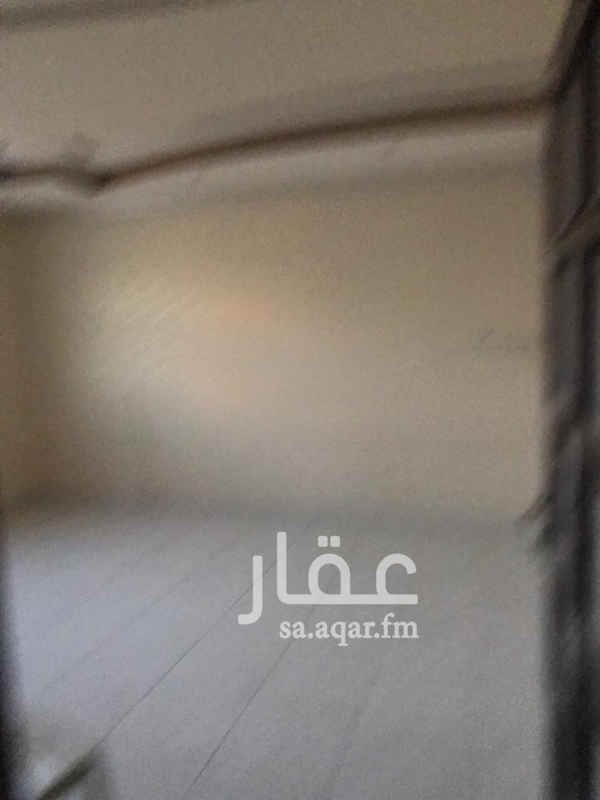 1503115 شركة سنم الدولية للتطوير والاستثمار العقاري
شقه 3غرف وصاله ومطبخ وحمامين وممر المطبخ مسلك لكل الاجهزه ديكورات راقيه جديده لم تسكن الا سنه قريبه من شارع الحسن بن الحسين خلف مسجد الصيعري شارع محمد الحربي - حي المونيسية