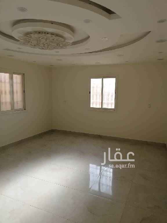 1585359 دور أرضي بدرج مجلس رجال ومجلس نساء ومقلط وثلاثة غرف نوم وثلاث دورات مياة المداخل مستقلة باحواش والكهربة والماء كلها مستقلة والغاز مجانا
ملاحظة : الإيجار سنوي وغير مؤثثة وهي جديدة