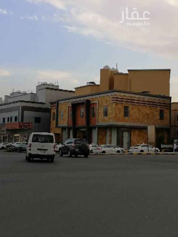 1556607 للايجار مجمع تجاري مجهز في مكة العوالي المساحة 1000 متر شارع محمد بن مانع و طريق الهدا مكون من ( دور ارضي + دور اول منسوبين + دور مبيتات منسوبين + 3 اسطح روف ) الدور الارضي مساحته 387 متر مكيف الدور الاول به 5 مكاتب مكيفة مجهزه + دور المبيتات : به 3 مكاتب روف مع اسطح يوجد مواقف سيارات واجهات مجهزه +شبكة انذار +شبكة تلفون داخلية + تلفزون مجهزه بالكامل + كاميرات مراقبه + من الاخر شي فاخر مناسب للشركات مع العلم كان قبل فترة فرع بنك الرياض