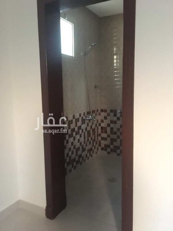 1532881 غرفتين ماستر ومطبخ و مجلس ودورتين مياة وصالة
الوصف موب محدد تقريبي .
هاذي السنة ب ٢٢٠٠٠ ونتفق على الدفعات اذا نص سنة ولا شي للعوائل م مسكن فيها الا واحد لمدة سنة تقريبا والله رزقه في بيت .