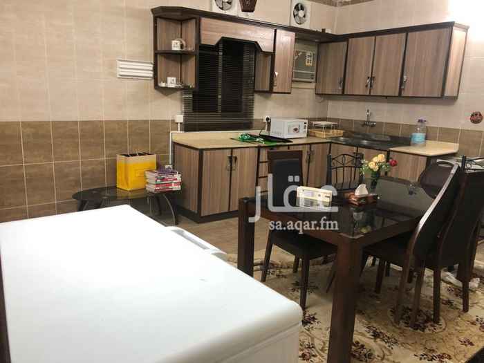 1573991 خلف ممشى الشوقية مباشرة
الشقة نظيفة وجديدة وممتازة مكونة من ثلاث غرف :
نوم رئيسي ونوم ثانوي وغرفة كبيرة في الوسط هي للمعيشة بها دواليب المطبخ والفريزر وطاولة الطعام وكنبات
جميع الخدمات متوفرة في الحي
متاحة للتأجير من صفر ١٤٤١ هـ