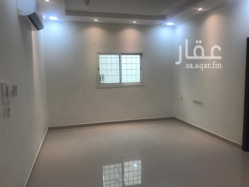 1642179 شقه ثلاث غرف ومطبخ راكب وحمامين وصالة ومكيفات راكبه الدور الاول للتواصل السيد حسين احمد 0509279517