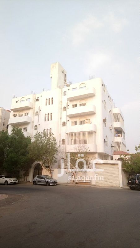 747195 للايجار فيلا في عمارة مكونة
من دوريين كل دور مساحة ٤٥٠م
تصلح إلى مكاتب الطوافة والحج
كراج خاص ومدخل منفصل عن مدخل العمارة
للايجار بسعر ١٣٥ الف سنويا