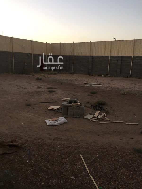 502418 استراحة شعبية للبيع بصك شرعي ؛ مساحة الارض 900م شارع 20
مكونة من غرفتين شعبية ومنافعها