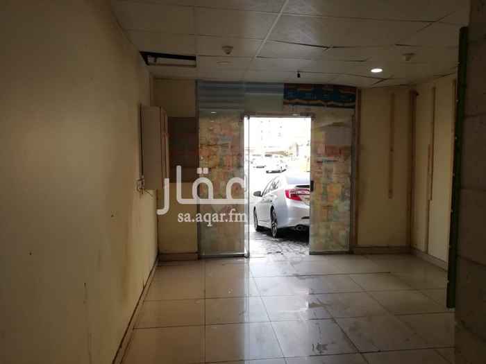 1710924 مستودع للايجار بموقع مميز وقريب من المحلات التجارية
الاتصال ومشاهدة الموقع
حارس العمارة محمد عتيق 053 483 4760