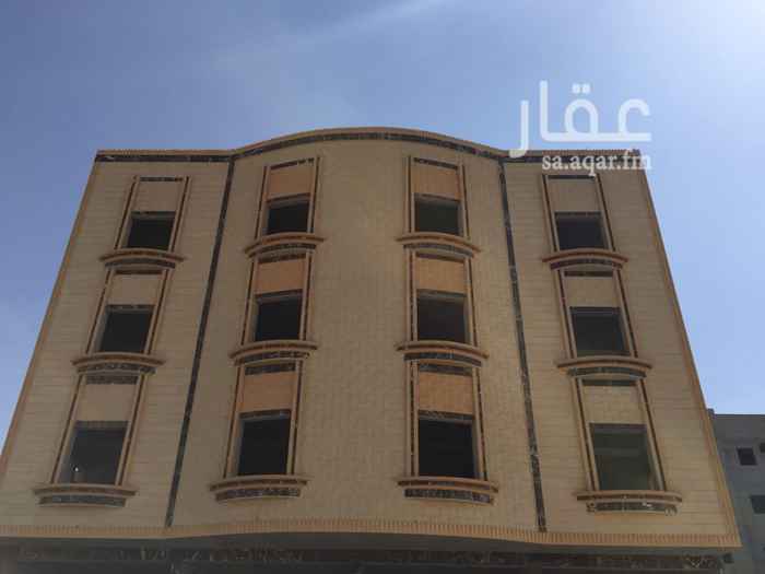 1250072 عمارة تجارية مكونة من ٤ طوابق على الشارع العام وموقع متميز تجاري وتكون مناسبة للعيادات الطبية والمراكز الصحية او شقق فندقة علماً بان المحلات مؤجرة لصيدلية الدواء وتتكون من٥٠ غرفة منها ٧ شقق و١٤ جناح ومساحة للاستقبال ومصعد ومخرج للطواري ومخطط سلامة