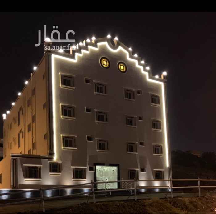 1585525 للإيجار جديده فاخره
عماره ابها حي النزهه خلف مؤسسة النقد السعودي
العماره على شارعين ويوجد امامها مواقف
-العماره مكونه من خمس ادوار
- كل دور فيه اربع شقق
- عدد الشقق 16 + ملحق
- نظام اشقق 3 غرف وصاله يو ( U )
و مطبخ و 2 دورات مياه اكرمكم الله ومدخلين للشقه ويوجد بها ديكورات جبسيه
- يوجد بها مدخل طواري
- يوجد بها مقر لمصعدين ومركب واحد
- كل دور له خزان مستقل وواصل به ماء التحليه
- الادوات الصحيه ضمان خمس سنوات
- اعزكم الله الصرف الصحي واصل
بشبكه
-افياش الكهرباء والمفاتيح ضمان 25 سنه
-كوالين