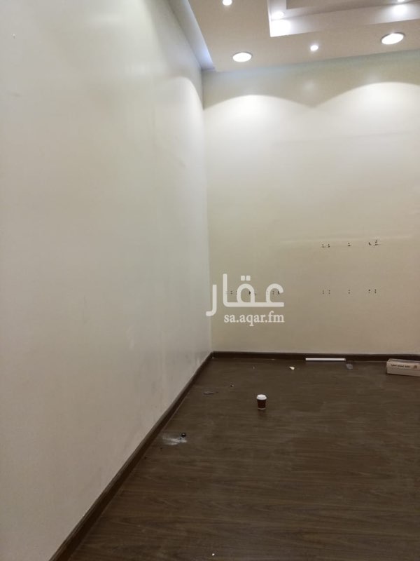 1117283 السلام عليكم أعرض لكم مكتب فاخر للتقبيل مساحته ١٠٠متر على طريق عثمان بن عفان مدخل خاص في مبنى دور أرضي لثلاث مكاتب فقط،ومرخص من البلدية، ويحتوي على دورة مياه ومطبخ وجلسة أرضية وصالة وغرفتين ٤*٥ وتكييف مركزي وسبيلت سعر الأجار ٢٥٠٠٠ريال سنوي، والتقبيل على الاتي:
١/قواطع وسقف وباركيه كلفتني( ٧٠٠٠)
٢/تغيير أنوار (١٧٠٠)
٣/جلسة أرضية (٣٠٠٠)
٤/كاميرات ٤هيكفجن (٢٠٠٠)
٥/باقي الأجار شهرين(٤٢٠٠)
٦/تمديد للمطبخ وتنظف عام (٨٠٠)
التقبيل على السوم والموقع ممتاز جداً وشكرا