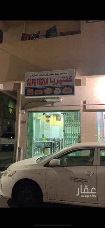 1700931 بوفيه مؤثثه بجميع الاجهزه جديده لعدم الايجار السنوي 12000 ريال التفرغ للاستفسار بوحنين 0509565849