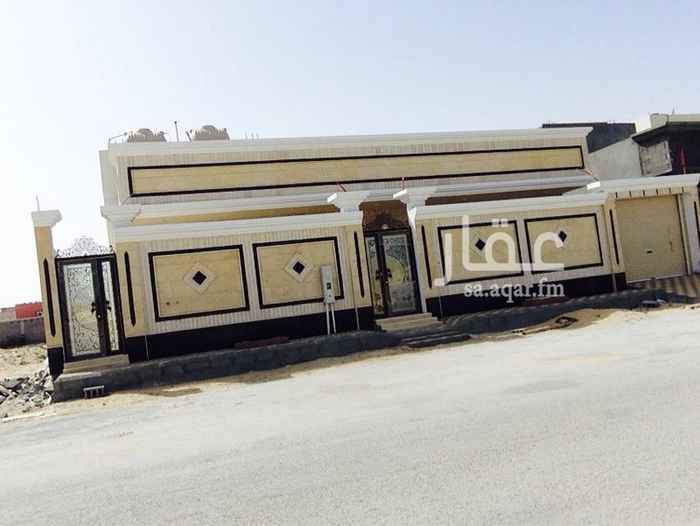 1660080 دور للبيع مجلس رجال ومجلس حريم بحمامه ومقلط وثلاث غرف نوم وحده ماستر و٤ حمامات ومطبخ وصاله وسيعه وكراج وحوش وسيع حجر وديكورات وخزانات ماي كبيره
للمفاهمة التواصل على 0533428449