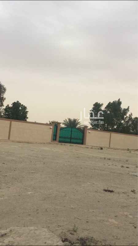 1701522 للشركات والموسسات موقع مميز في الجبيل الطفيح جوار كمباوند اسكان شركة نسمه مزرعه علي ٤ شوارع مرصوفه المساحه ١٠٠٠٠٠ متر. مائة الف متر. البيع المتر ١٥٠ ريال ايجار ١٥ ريال.