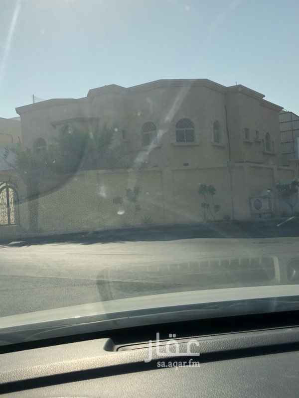 1759681 المساحه 530
المنزل زاويه ع شارعين شارع 30 وشارع 20
مكونات الطابق الأول
مجلس رجال وصالة طعام
مجلس نساء
صاله
غرفه عائليه
مطبخ + مطبخ داخلي
2 دورة مياه
الطابق الثاني
5 غرف نوم منها 2 ماستر
3 دورات مياه
وصاله
الطابق الثالث
غرفة غسيل + غرفة الخادمه+ دورة مياه والسطح
يوجد كراج وغرفة سايق خارجيه
التواصل 056 489 3802