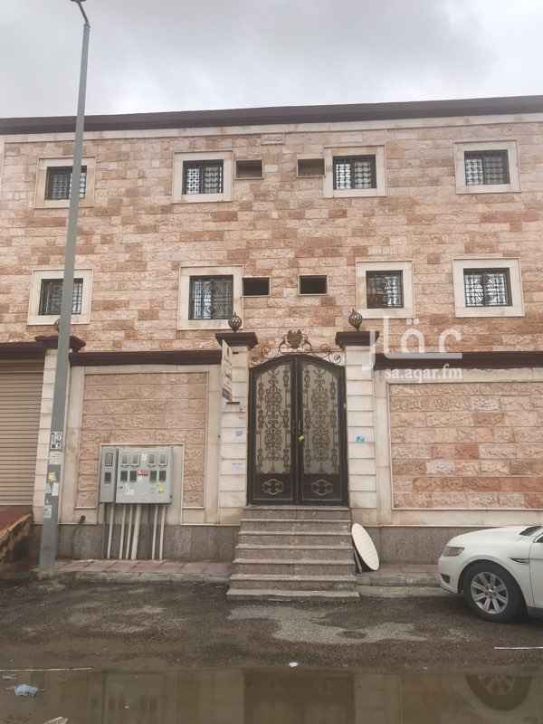 1495239 شقة دور ثاني مكونه من
مجلس رجال
مقلط تحضير
غرفتين نوم
صاله
مطبخ
دورتين مياه
عداد كهرب مستقل
مسجد قريب
الموقع ظاحية الملك فهد