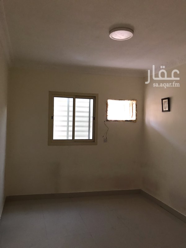 1293148 بدون سعي وبدون مصاريف مويه غرفه عزاب مكيفه نظيفه مع حمام مع كاونتر مطبخ
واتس اب 0505930826