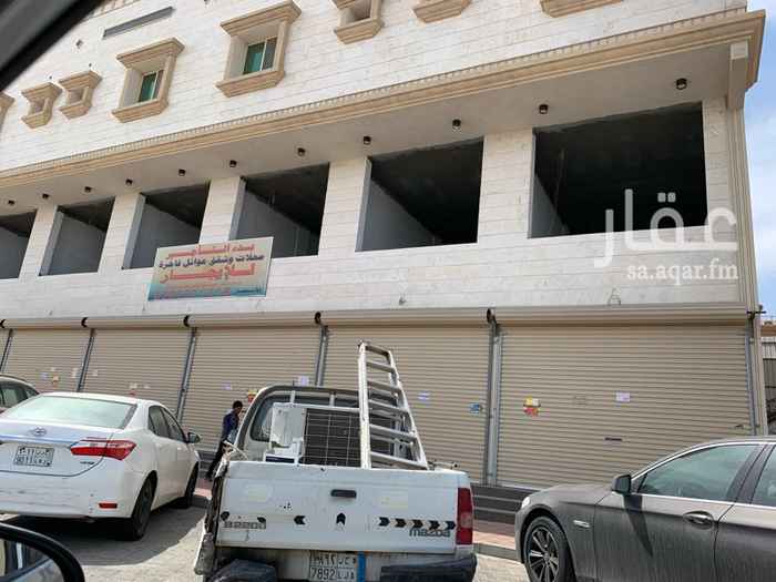 1487632 للايجار عدد ٦ محلات تجارية بجانب بعض بحي الفيصلية بالدمام شارع الامام محمد بن سعود بعد مدارس المشكاة للبنات بجنب صيدلية الدواء .
مساحة المحل ٣٥ م٢ مطلوب الايجار السنوي للمحل الواحد ٣٠.٠٠٠ ريال