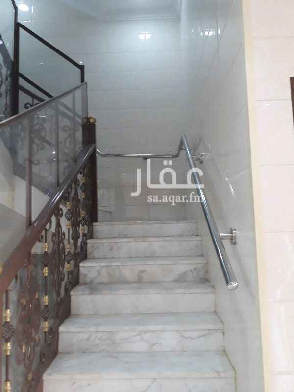1344377 شقق عوائل ومحلات للإيجار بالكامل .،،،او مفرد .يمكن تاجير المعارض بشكل مستقل والافضليه لمن يرغب بالعماره بالكامل في حاله التاجير بالكامل يكون السعر مختلف تماما عن المفرد.
الموقع .. الرياض ، بدايه حي الدار البيضاء القريب من حي العزيزيه امتداد شارع محمد رشيد رضا ،بعد الملاعب السداسيه والحديقه .،،،
التصميم ،، شقق عوائل فاخره عدد ١١ شقه
تتكون الشقق من ،، 3 غرف وصاله ومطبخ وحمامين .،،،
العماره مزوده بكل سبل الراحه من كاميرات مراقبة ودفاع مدني و مصعد .،،،
كما يوجد محلات تجارية بالعمارة بأسعار مناسبة،