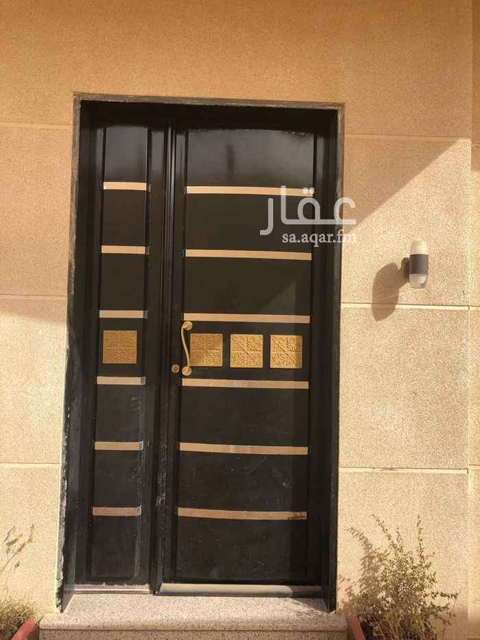 1648478 مجلس + مقلط + صالة + 3 غرف نوم + 3 حمامات + مطبخ راكب
لايوجد غرفة خادمة ولا سائق