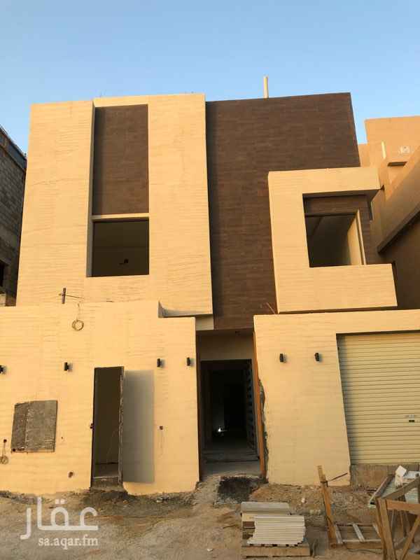 1662261 فلة دور ارضي يتكون من مجلس ومقلط ومطبخ وغرفة خادمة وغرفتين نوم
ودور علوي ودور ثالث
يوجد غرفة حارس وخادمة
تشطيب ممتاز جدا جدا جدا
ثلاث عدادت كهرب
للتواصل للجادين فقط في حال عدم الرد تواصل واتس اب
0506111502