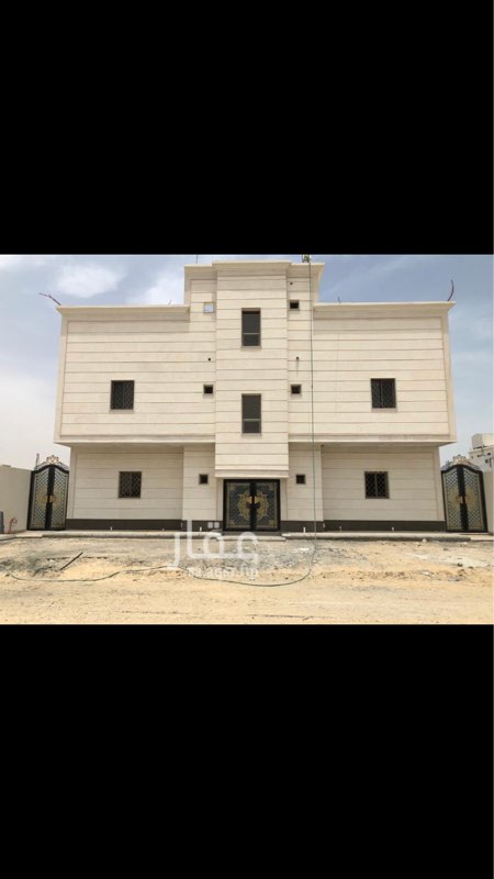 1629394 خمس شقق في العاشر للبيع
شغل نضيف