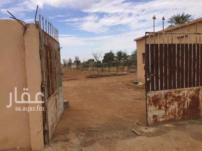 1210574 للبيع مزرعه غرب عنيزه بمخطط الجوز السكني قريبه من الوهلان
المساحه /١٤ الف م صكين
يوجد بير وعدد ٧٠ نخيل تقريبا نوايع
وعدد ٢ مستودعات مساحة ٥٠٠ م
وعدد ١ مستودع مساحه ٢١٠ م مؤجر ب٩ الاف
يوجد فيها استراحه مؤجره ب١٣ الف مكيفه بالكامل ومطبخ ومدخل خاص
يوجد ٢ عداد كهرباء وغرفة عامل مع دورة مياه
تقع على شارعين متظاهرات شرقي يفتح على مخطط الجوز وغربي
يفتح على مخطط زراعي
السعر/ ٨٧٠ الف صافي
مكتب ابن عيد للتسويق العقاري
٠١٦٣٦٤٩٣٤٤-٠٥٠٦١٦١٠٠٤
