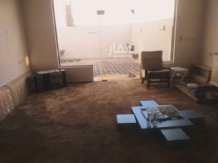 1705112 للاجار استراحه مبسطه مكونه من مجلس+مقلط+دورة مياه
تصلح لي عوازيم عشاء رجال فقط المجلس ٦×٦والمغلط ٥×٧+الحوش٧×٧ الاستراحه جديده