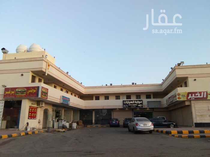 1587558 موقع كفتريا للايجار بمركز سوق الاصاله بسعر الف ريال شهري.
ج/ ٠٥٥ ٦٢٢ ٩٠٣٩