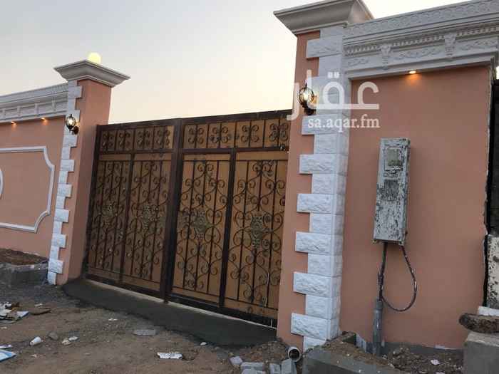 1325505 استراحة مكونة من مجلسين ومطبخ ودورة مياة وجلسة خارجية وحوش