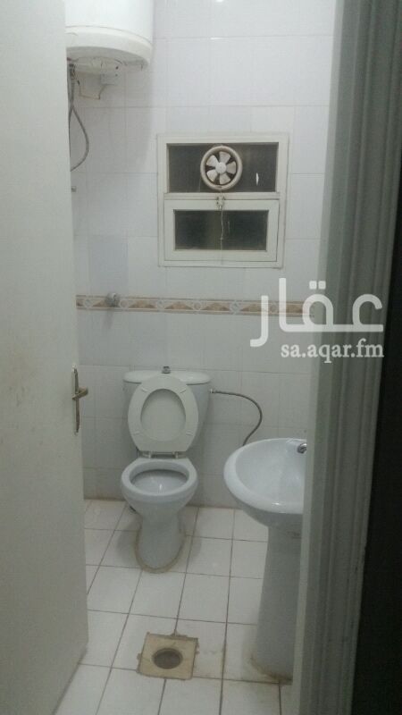 1079451 غرفتين وصاله ومطبخ وحمام
مكيفات ومطبخ راكب