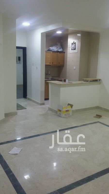 1258705 غرفه وصاله حمام مطبخ راكب
مكيفات راكبه نظيفه جدا
عامل نظافه للعماره